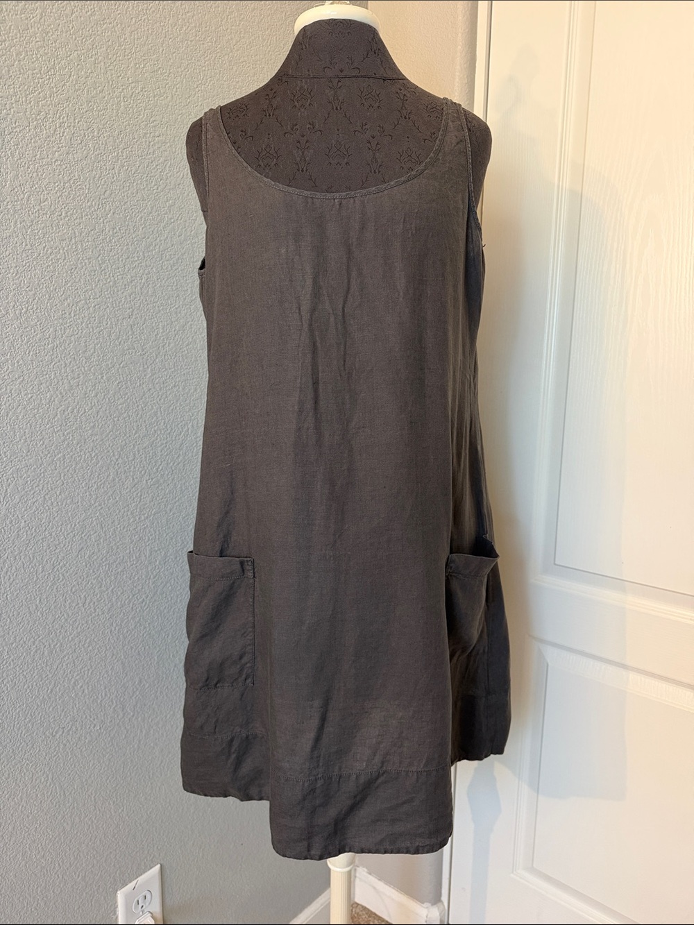 Eileen Fisher Dark Charcoal Sleeveless 100% Linen Pocket Shift Dress Size Medium